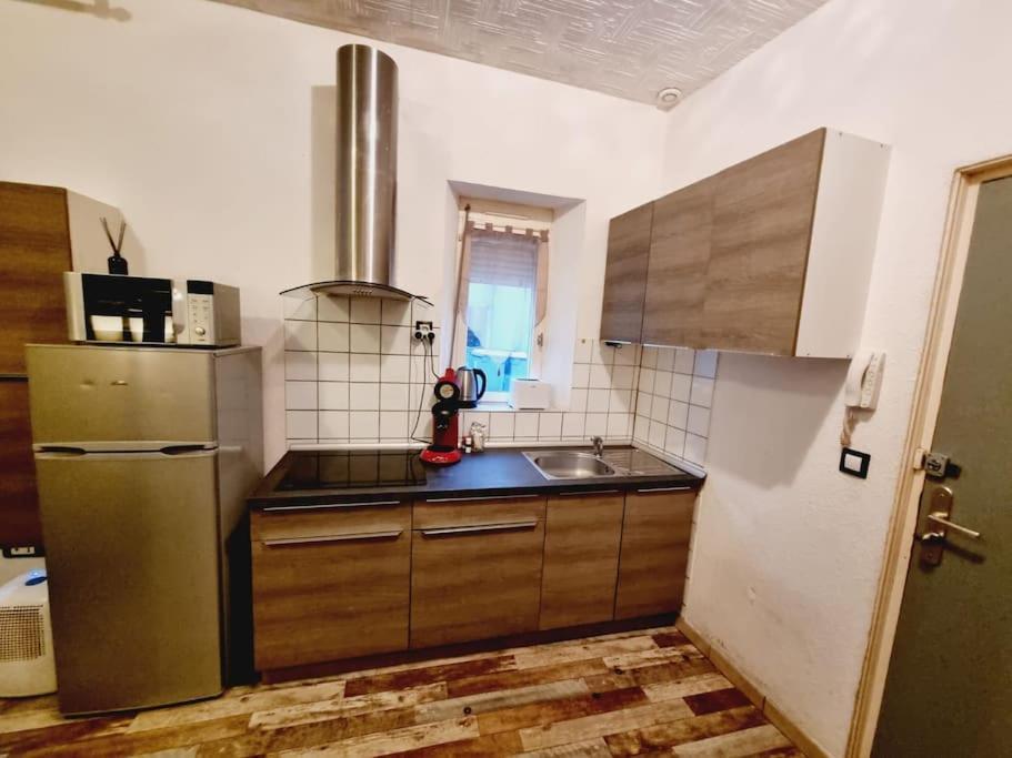 Rue Croutelle Rez De Chaussee Proche Du Centre Reims Dış mekan fotoğraf