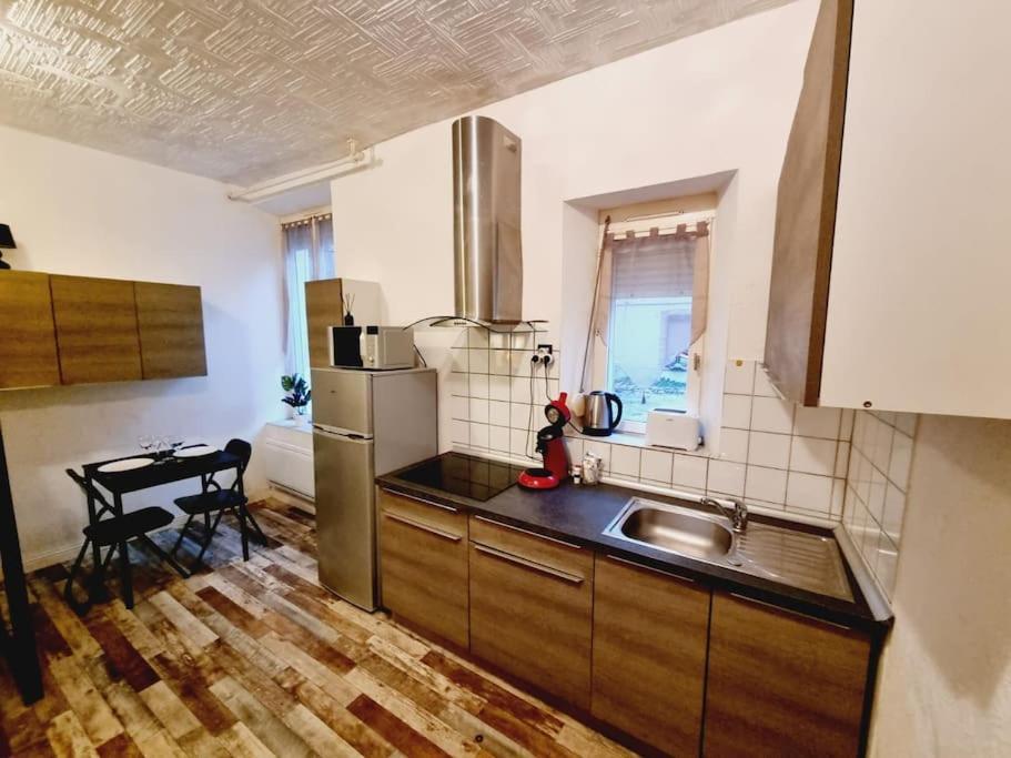 Rue Croutelle Rez De Chaussee Proche Du Centre Reims Dış mekan fotoğraf